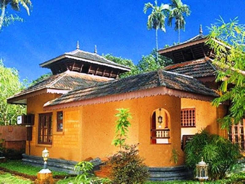 Pagoda Resorts Alappuzha Esterno foto